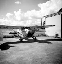 SE-BCK_pa_hangarplattan