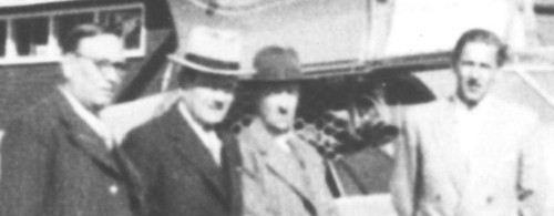 SE-BFT_utanfor_Bergslagens_flygs_hangar